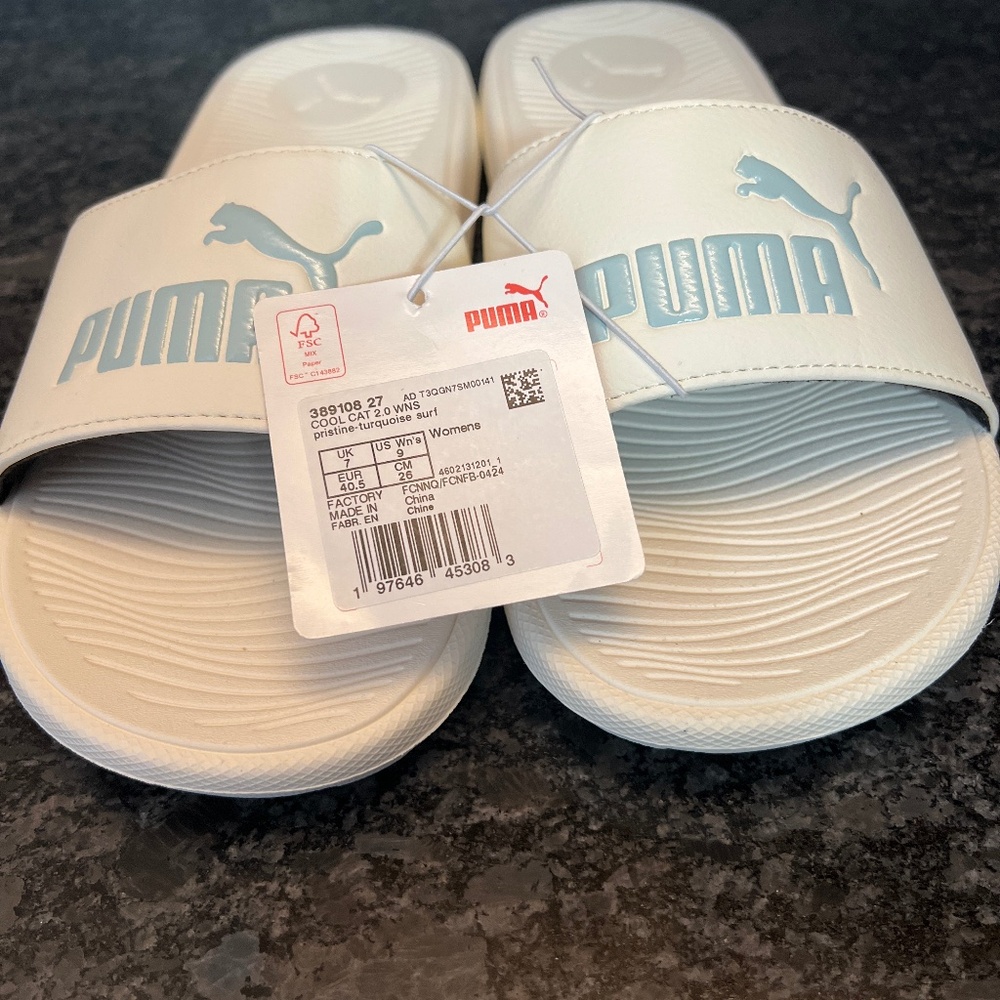 Puma slides NWT  Size 9
